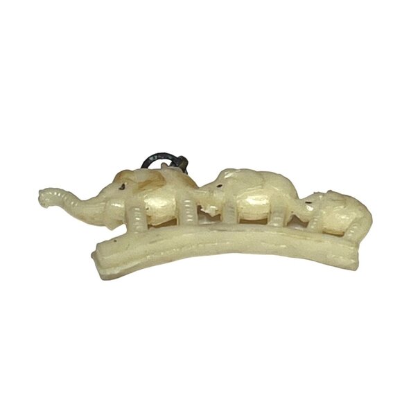 Vintage Celluloid Row of Elephants Charm Cracker Jack Prize - Picture 5 of 6
